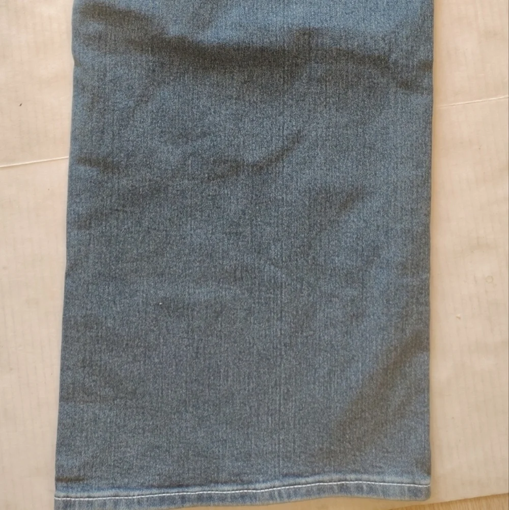 True Religion Relaxed Fit Blue Jeans‎